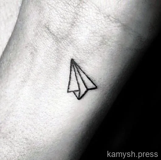 8. Бумажный самолётик