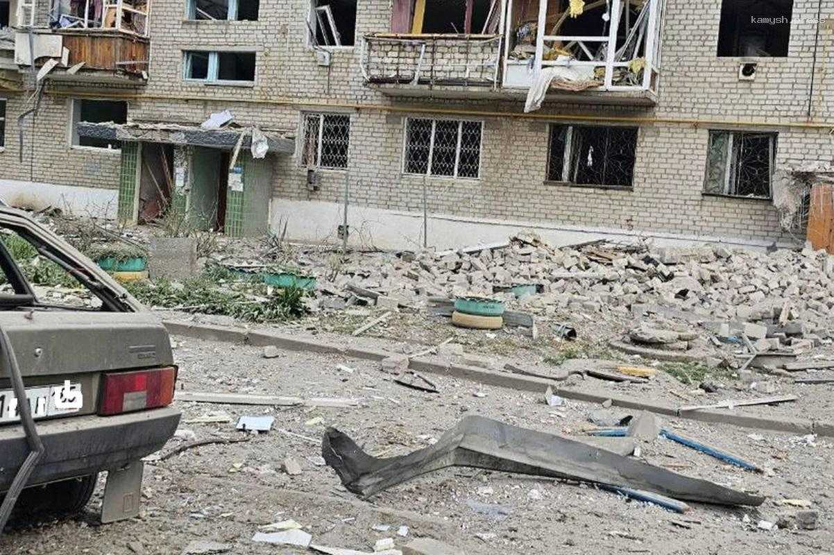 Число пострадавших при обстреле Токмака возросло до четырех человек, двое из них находятся в тяжелом состоянии