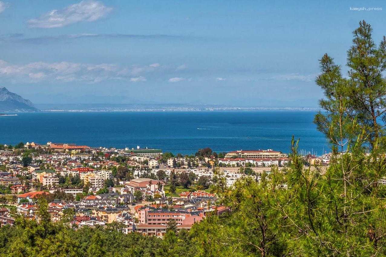 Названа стоимость самого дорогого тура из России на майские праздники