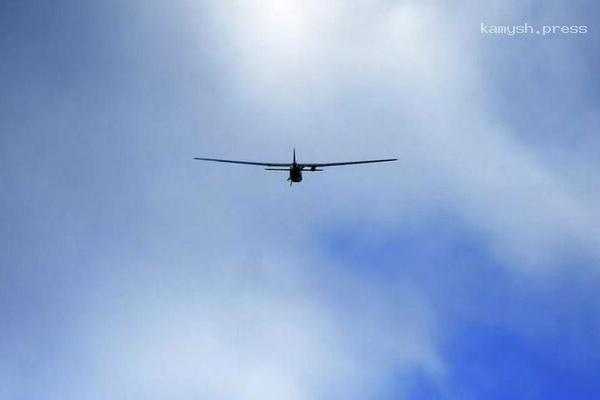 Беспилотник врезался в административное здание в Белгороде, пострадала женщина