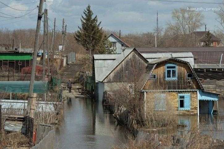 На реке Ишим идет критический подъем воды