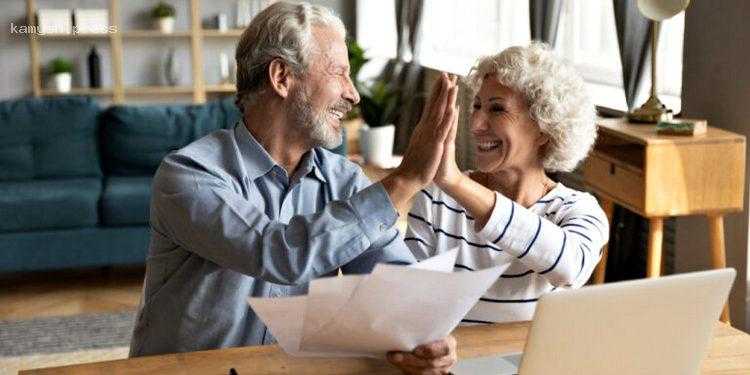 В ПФУ напомнили о праве граждан на доплату в 40% к пенсии