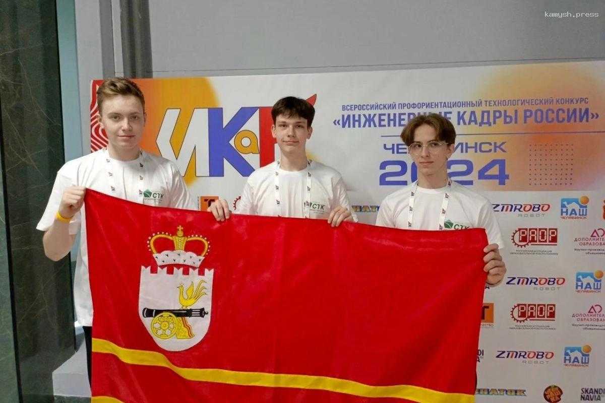 Юные инженеры Смоленщины «наладили» ткацкое производство