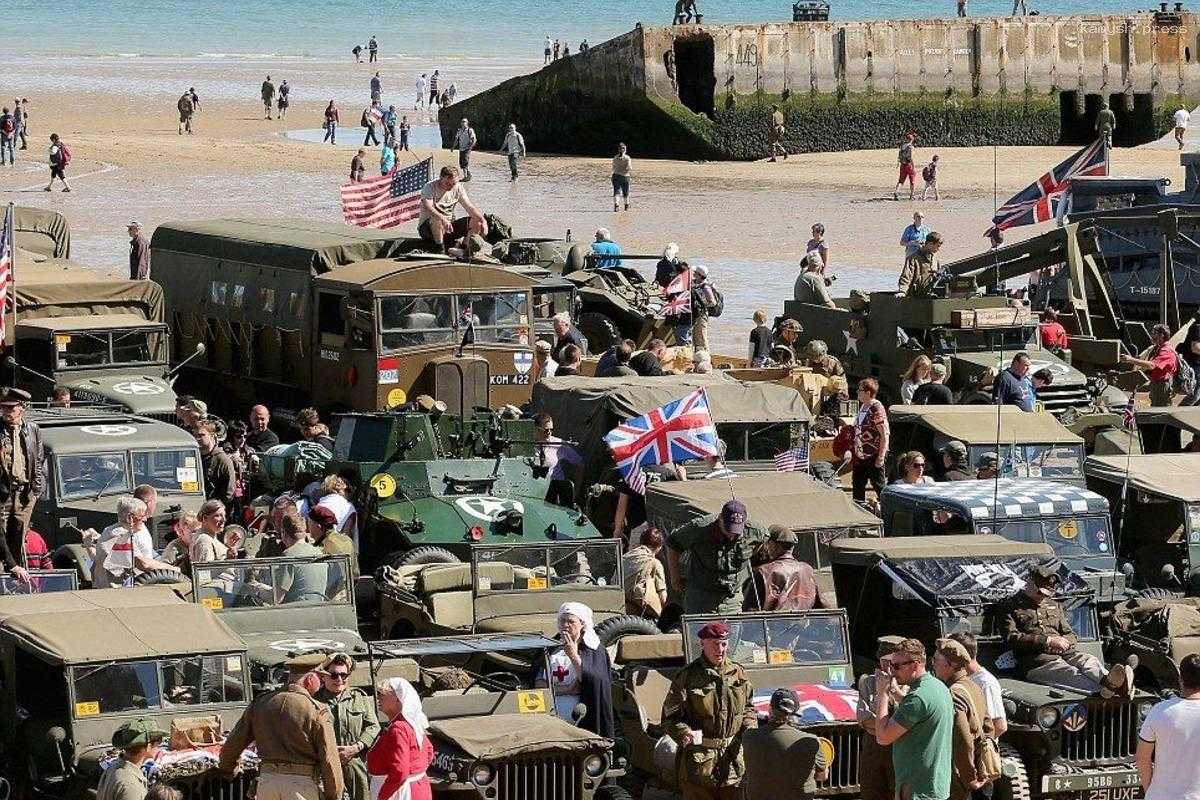 Решением Макрона пригласить российскую делегацию в Нормандию вызвало недовольство союзников