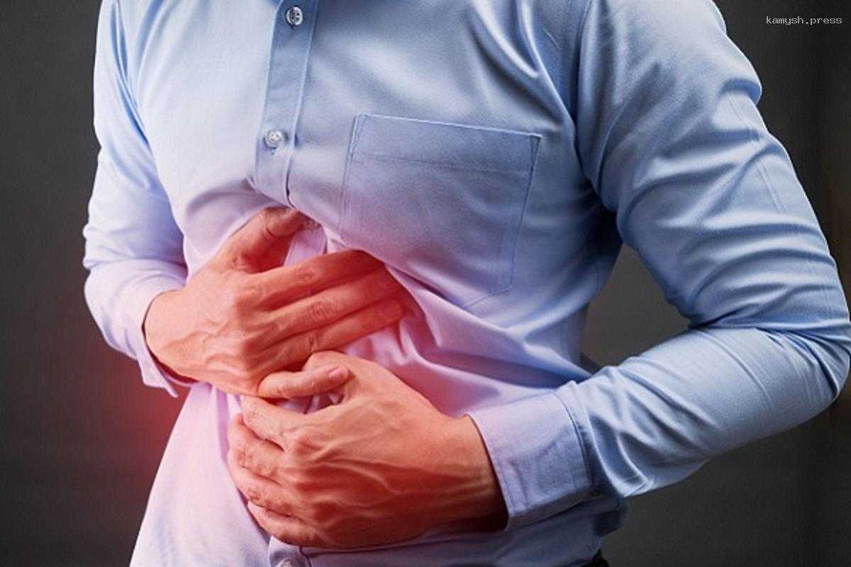 Онколог Карасев рассказал об общем симптоме рака желудка и колоректального рака