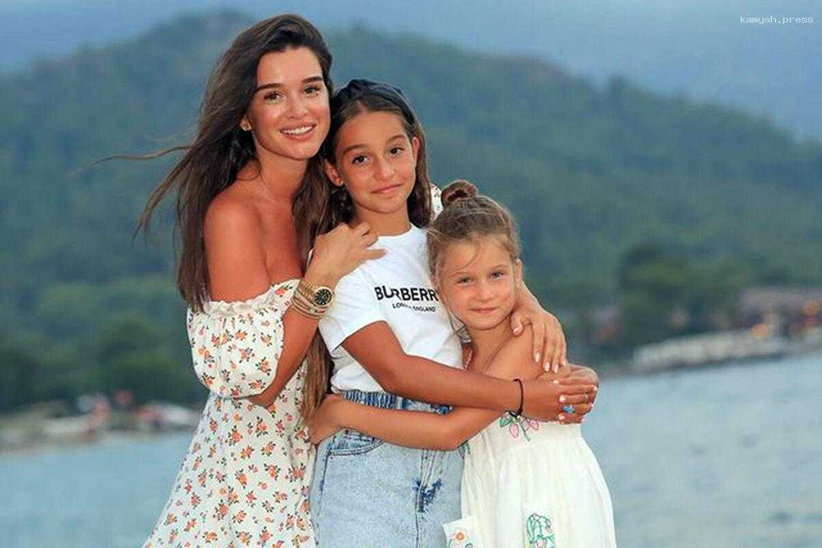 Ксения Бородина оправдалась за пропущенное празднование юбилея шоу «ДОМ 2»