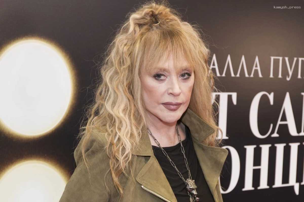 Алла Пугачева отпразднует юбилей одна из-за атаки по Израилю