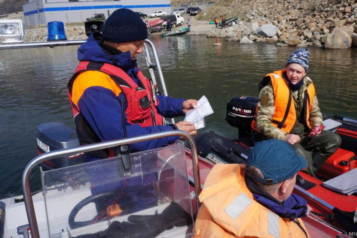 Магаданцам разрешили выходить в открытое море