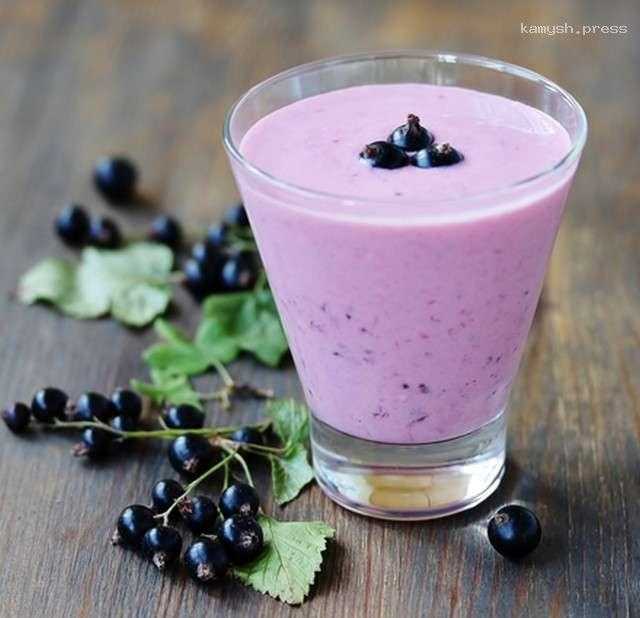 Стали известны ингредиенты полезного для глаз смузи