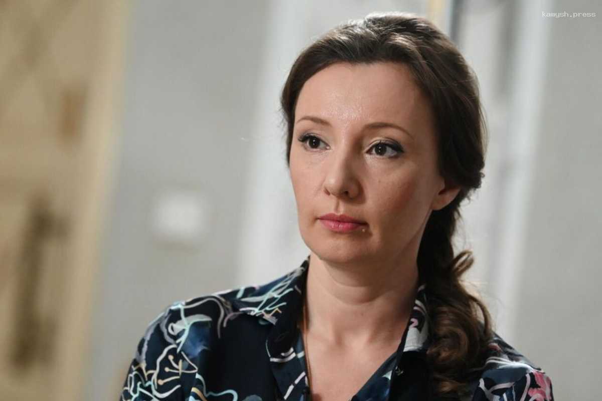 Анна Кузнецова предложила создавать при вузах общежития, детские сады и комнаты матери и ребенка