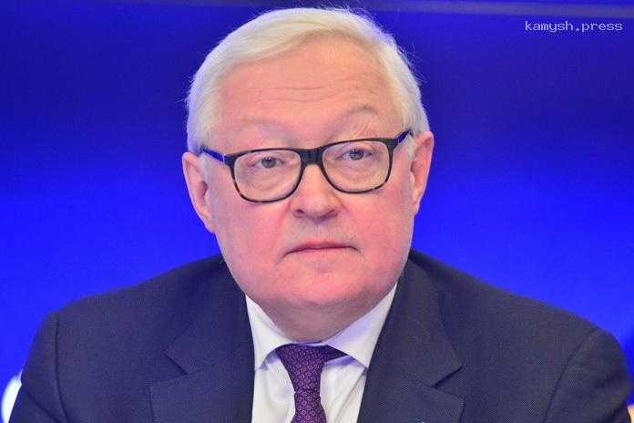 В МИД РФ допустили понижение уровня дипотношений с США