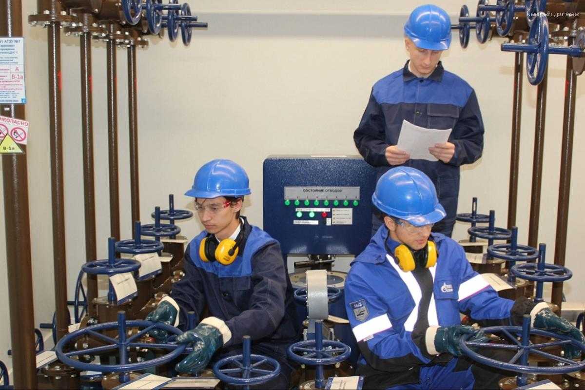 В ЯНАО решили проблему трудоустройства специалистов без опыта