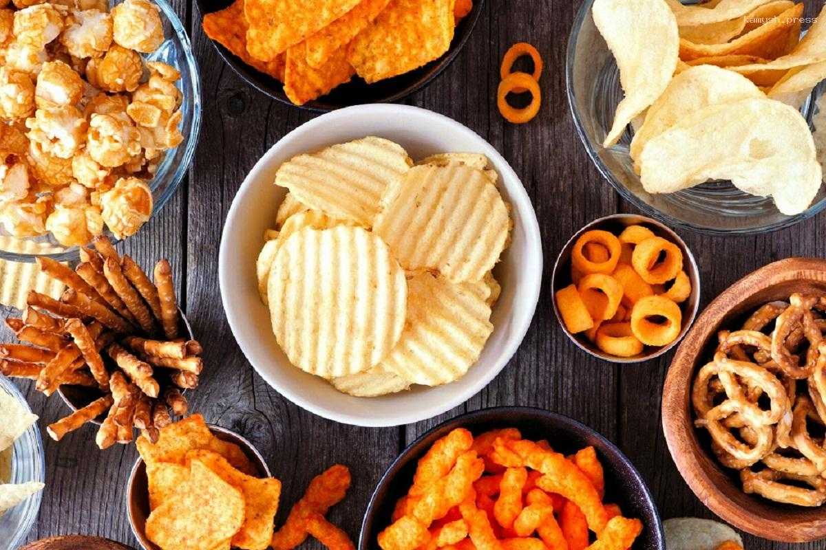 Нутрициолог Ильичева рассказала об опасности частых перекусов