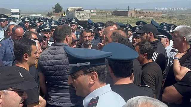 В Армении протестующие вышли на трассу Ереван — Гюмри