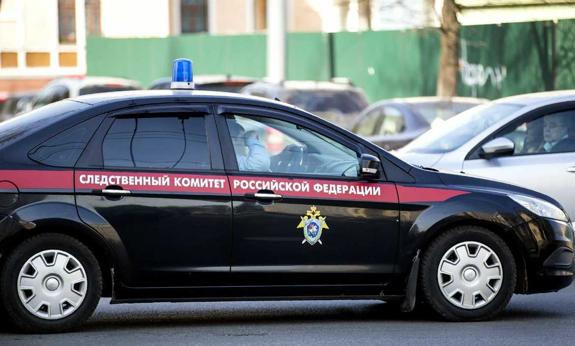 Мать оставила 12-летнего сына-инвалида одного в квартире без еды на пять дней