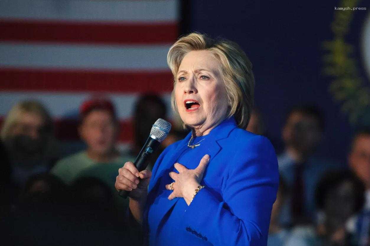 В США разгорелся скандал из-за грубого заявления Клинтон