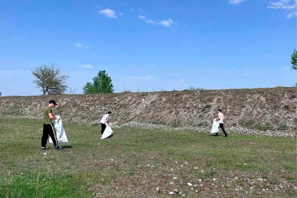 Берега двух рек Северной Осетии очистили от мусора