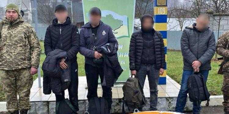 В ГПСУ рассказали, на каких участках границы чаще всего задерживают «уклонистов»