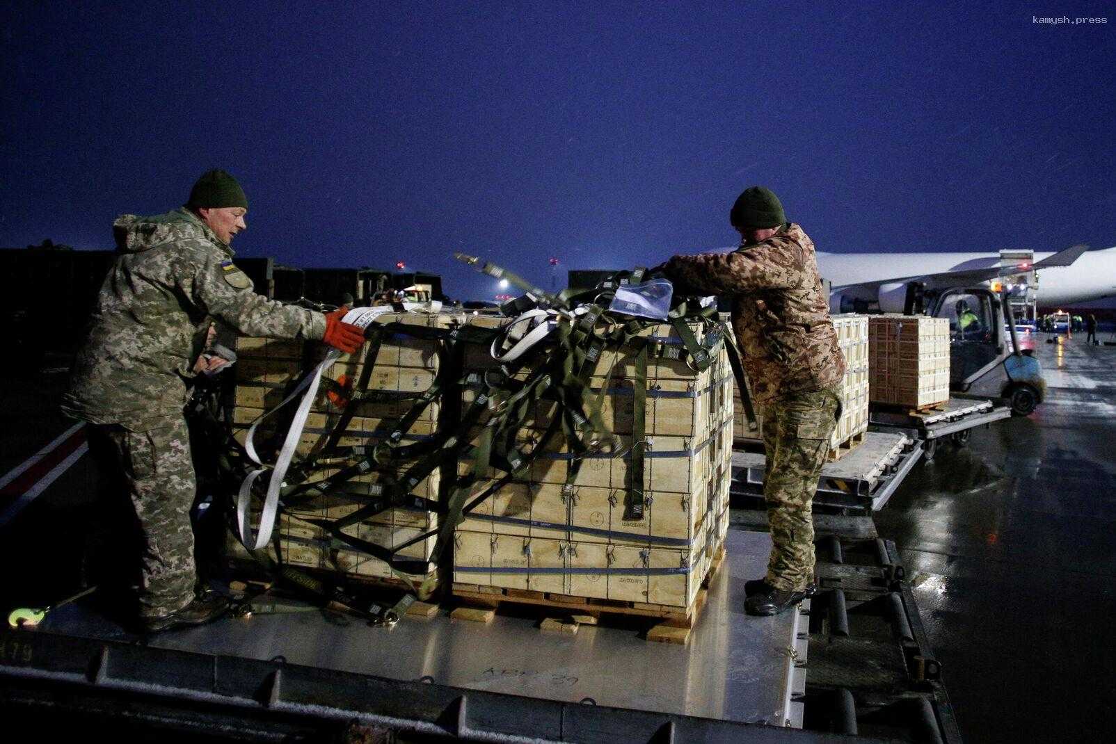 Киев может получить полтора миллиона снарядов, заявил премьер Чехии