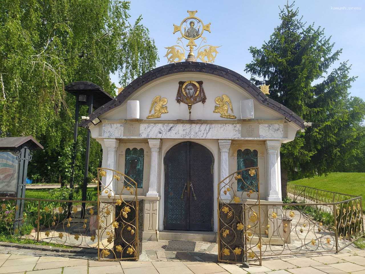 Адвокаты УПЦ направили жалобы из-за решения о сносе храма конца X века