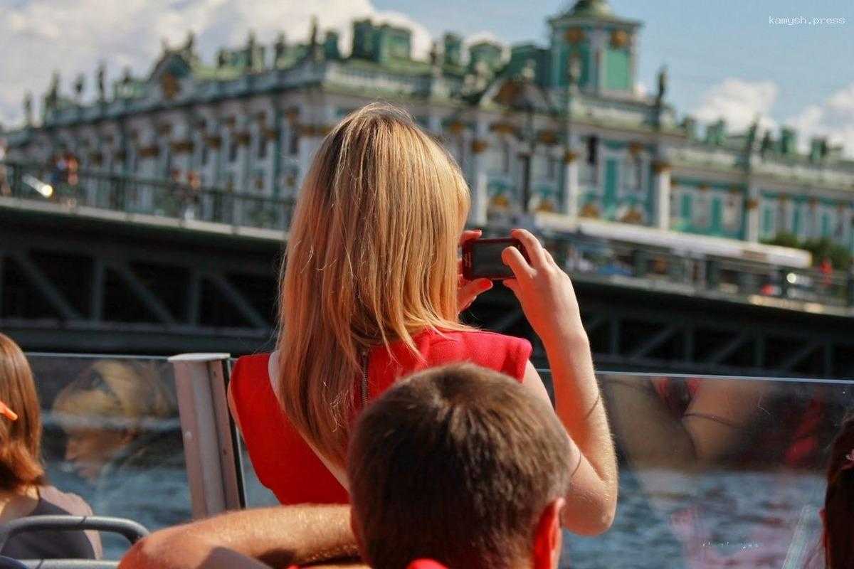 Курортный сбор в апреле принес в бюджет Петербурга 41,5 млн рублей