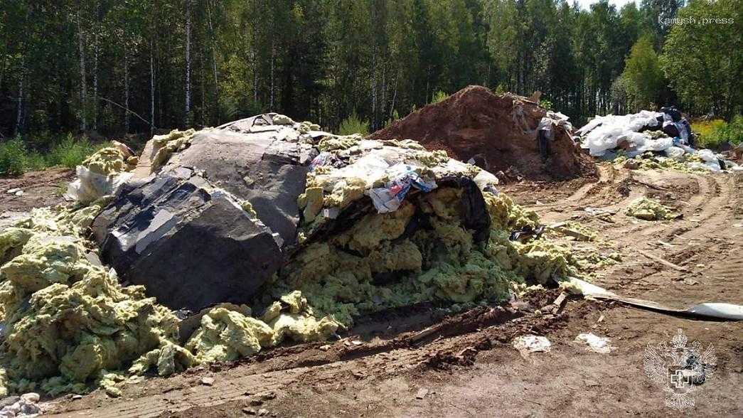 Аграрную компанию обвиняют в создании свалки, угрожающую загрязнением подземных вод