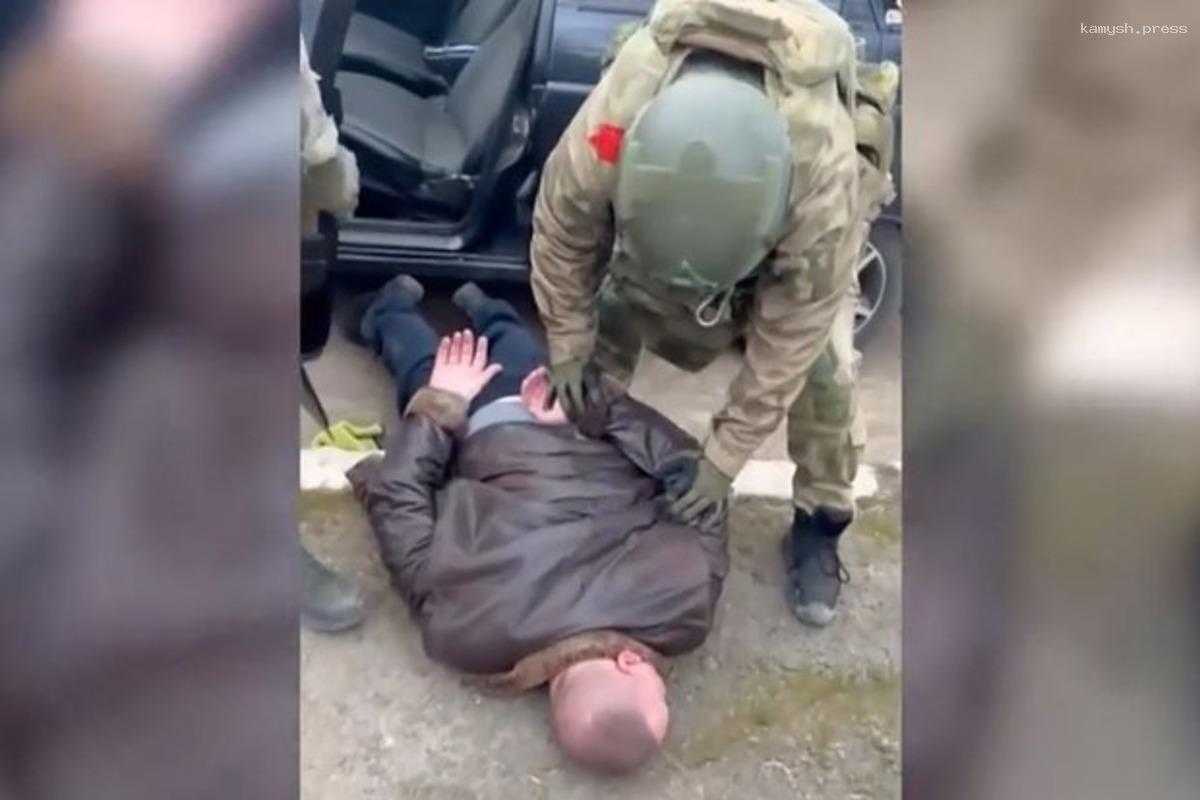 Полиция Орловского и Луганского регионов совместно накрыла в ЛНР колл-центр мошенников