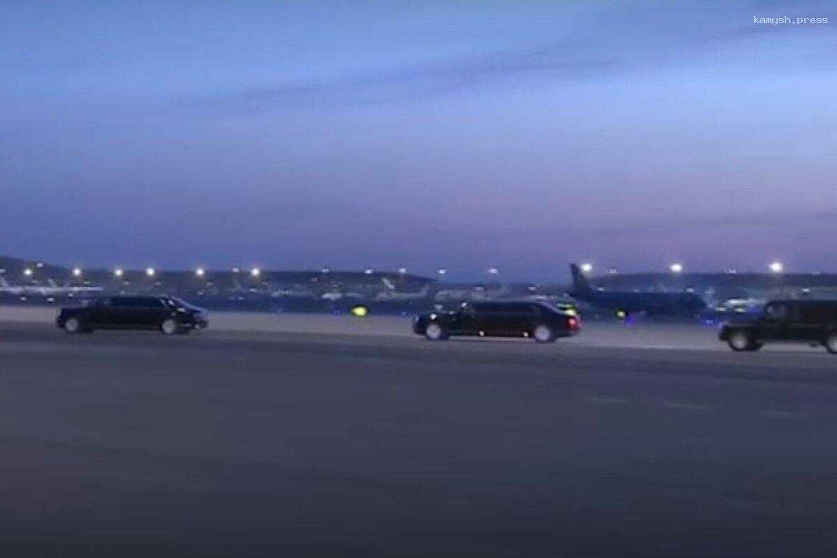 Путин в Китае передвигается на «Аурусе»