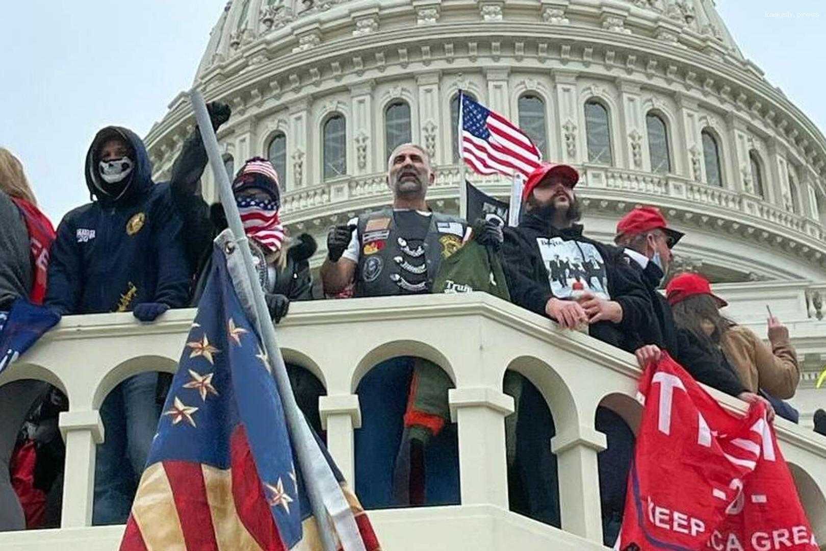 Опрос показал, сколько американцев верят в возможность гражданской войны