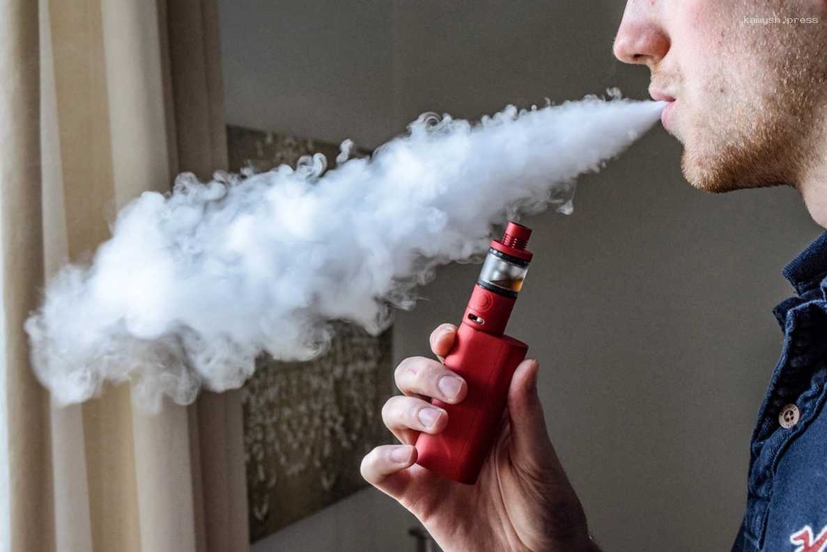 Стало известно, как хотят наказывать продавцов за неоднократную продажу сигарет несовершеннолетним