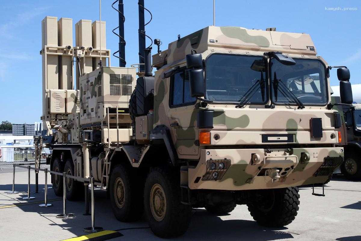 Минобороны РФ отчиталось о поражении пусковой установки ЗРК IRIS-T