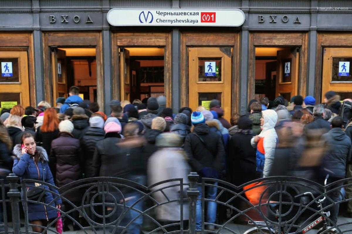 Станция метро «Чернышевская» в Петербурге не откроется к маю, как обещали власти