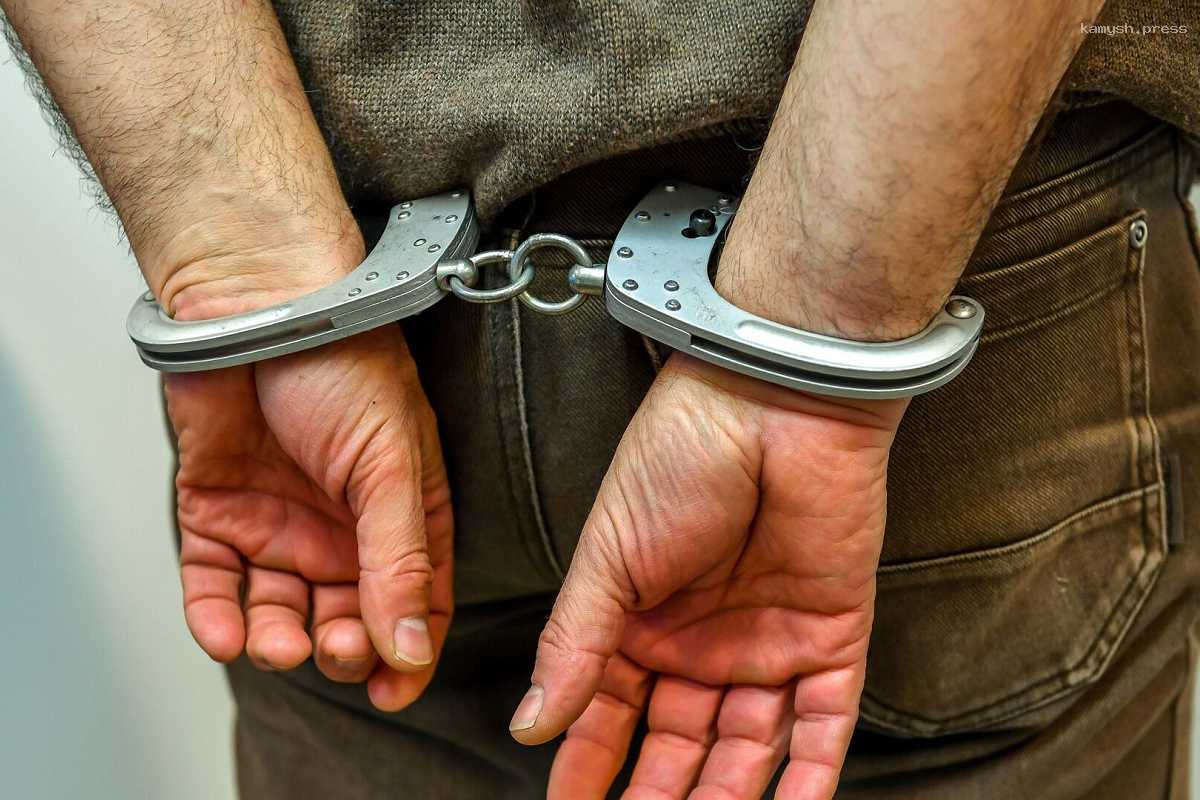 Трех мигрантов из Таджикистана задержали на границе Ростовской области и ДНР