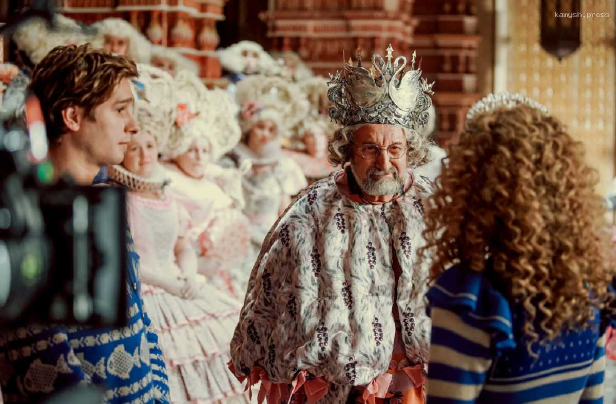 Сказки на новый лад: эксперт Дмитрий Хахуза прокомментировал современную тенденцию в кино к пересказу любимых сюжетов