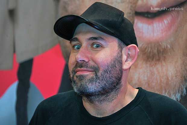 Популярный комик закрыл ИП в России