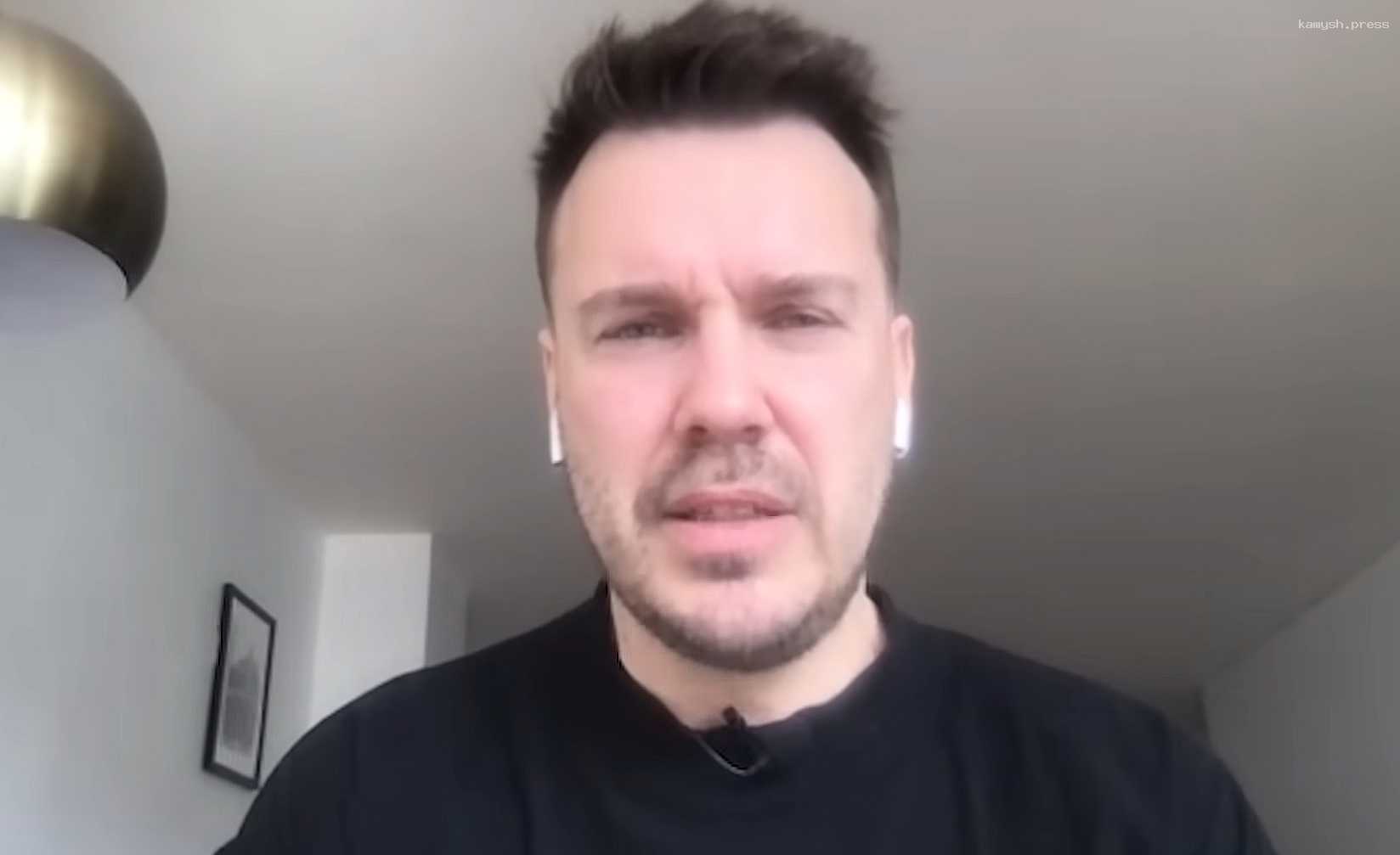 Суд в Москве заочно арестовал журналиста Зыгаря