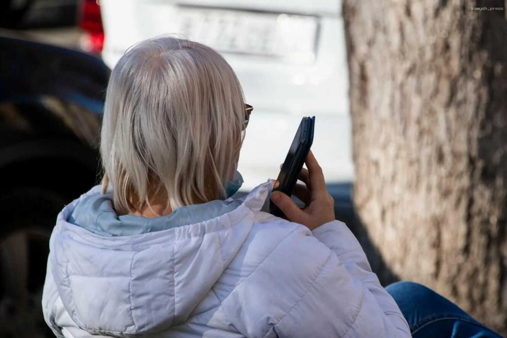 Названы указывающие на аферистов признаки в разговоре