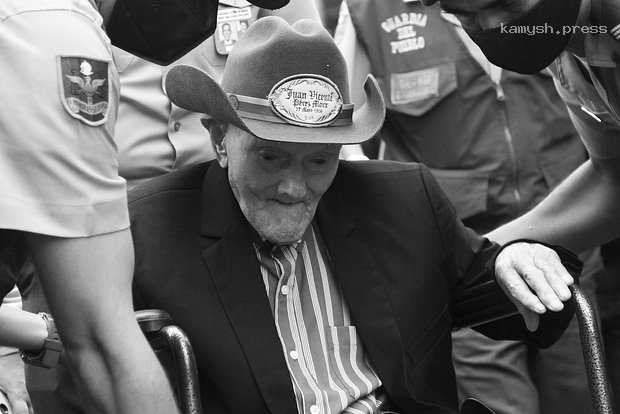 Ушел из жизни самый старый мужчина в мире