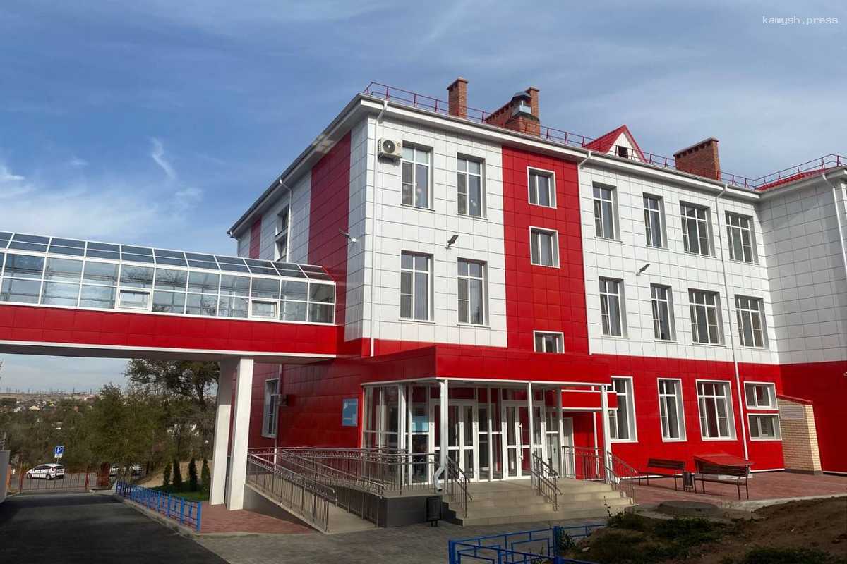 Калмыкия вошла в топ-10 регионов, активно ремонтирующих школы