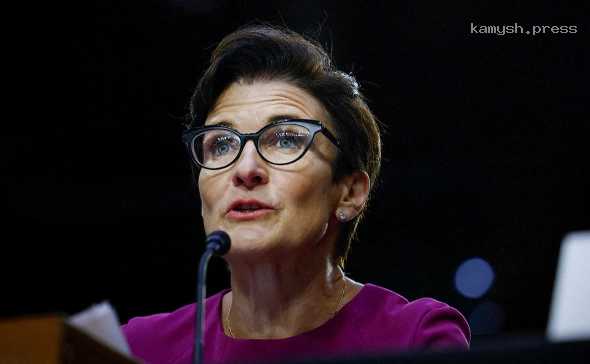 Глава крупной американской корпорации региона шутит для подъема духа у подчиненных