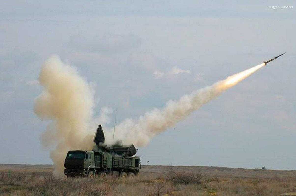 После падения БПЛА в Белгородской области загорелась сухая трава на площади 800 кв.м