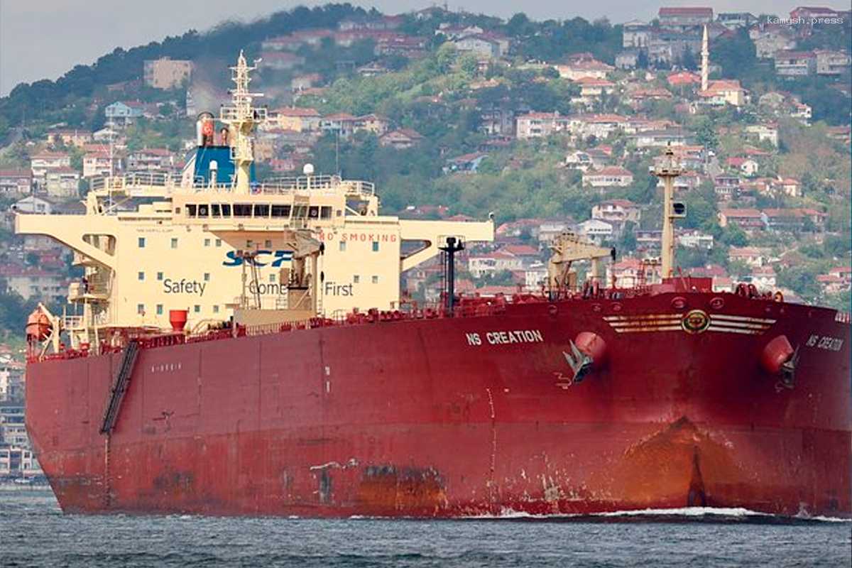 Танкеры с российской нефтью прибыли к берегам европейской страны