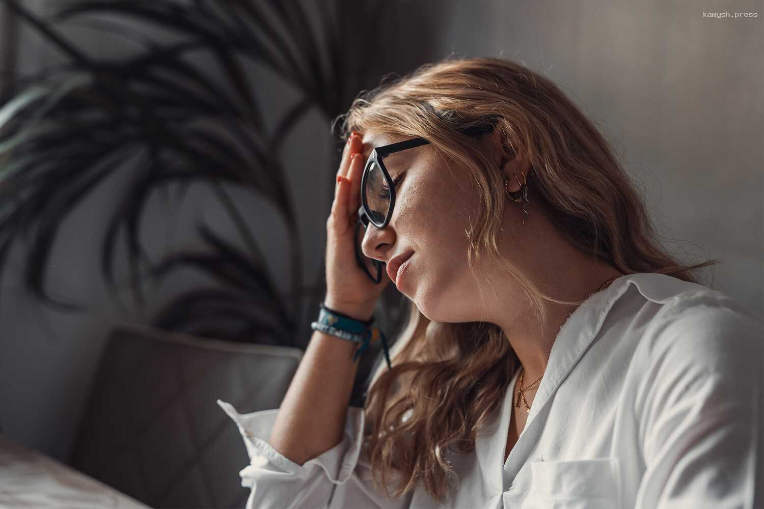 Врач указал на главные признаки информационного истощения