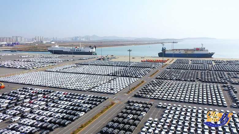 Власти РФ перекроют выгодный канал ввоза иномарок через Киргизию и Белоруссию