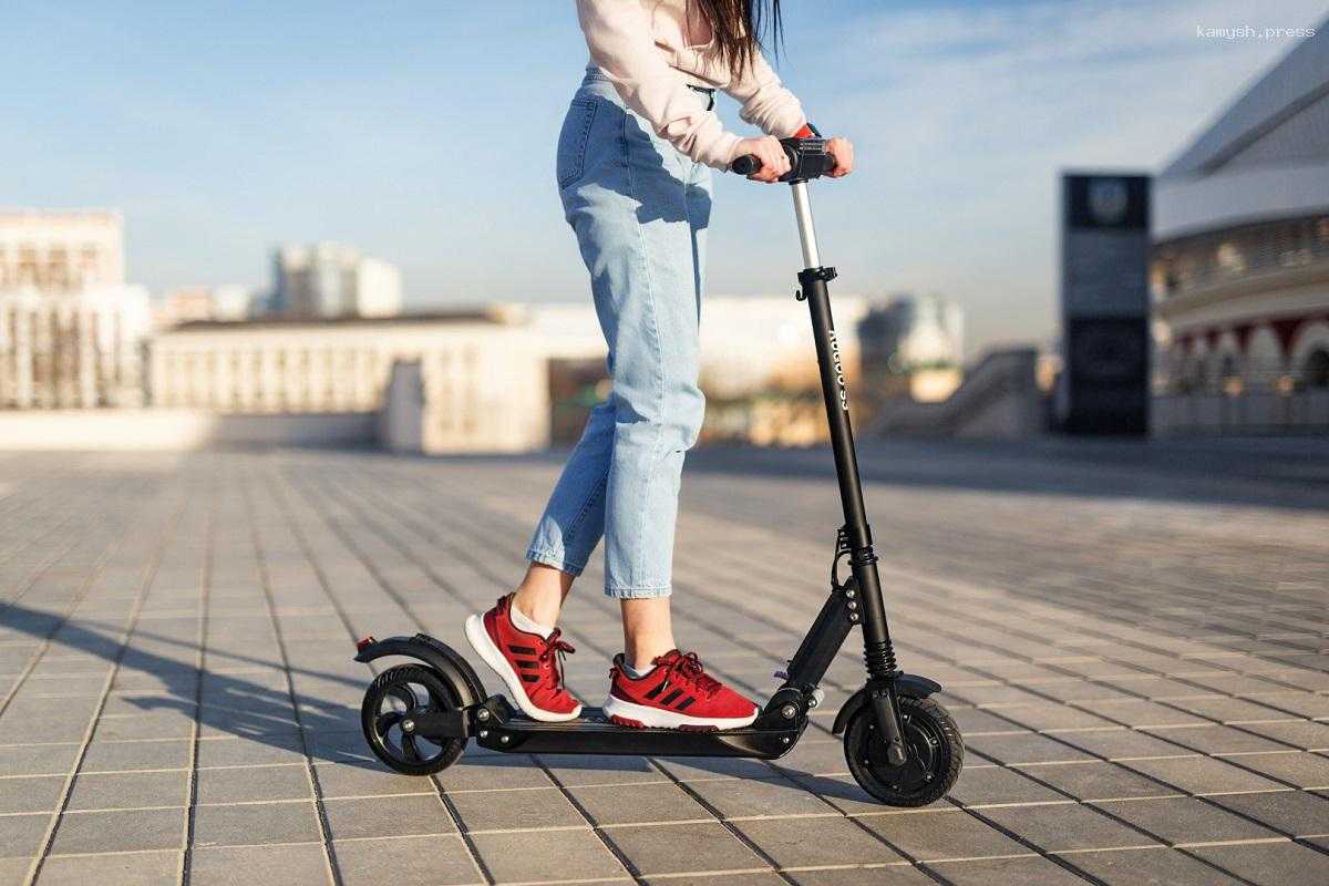 Депутат Ирина Бессараб высказалась о возможном усилении ответственности водителей электросамокатов за ряд нарушений