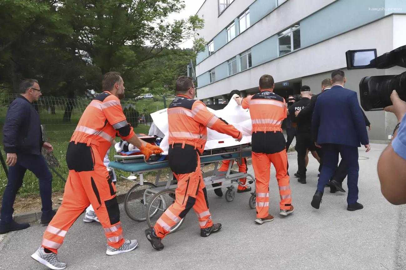 Полиция допрашивает жену подозреваемого в покушении на премьера Словакии