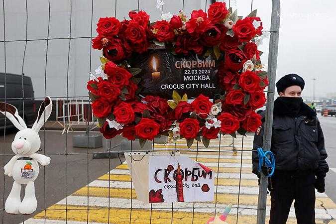 Двойной день рождения: москвич с братом по одному билету не смогли попасть на злополучный концерт в «Крокус Сити Холл»