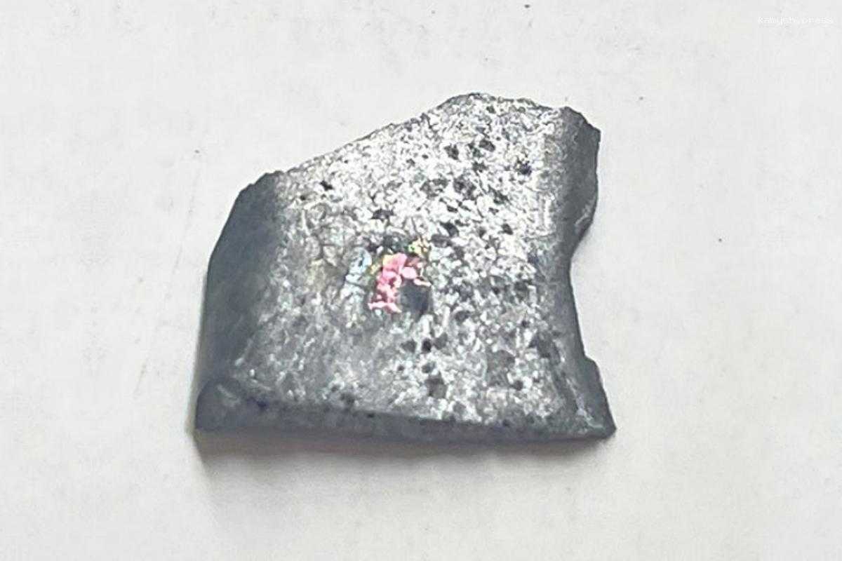 Ученые вырастили новый вид самого твёрдого минерала