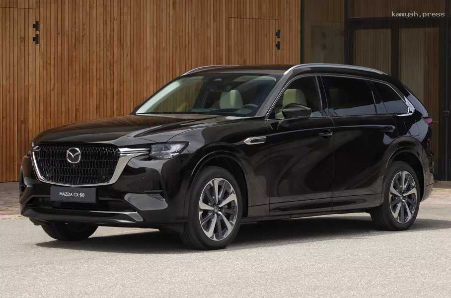 Вышел обновленный японский кроссовер с тремя рядами сидений