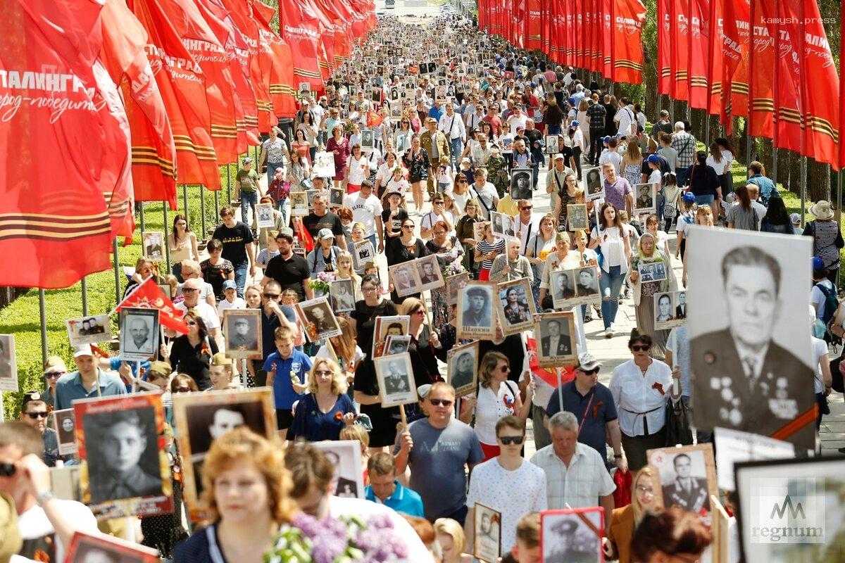 В Екатеринбурге не собираются отменять акцию «Бессмертный полк»
